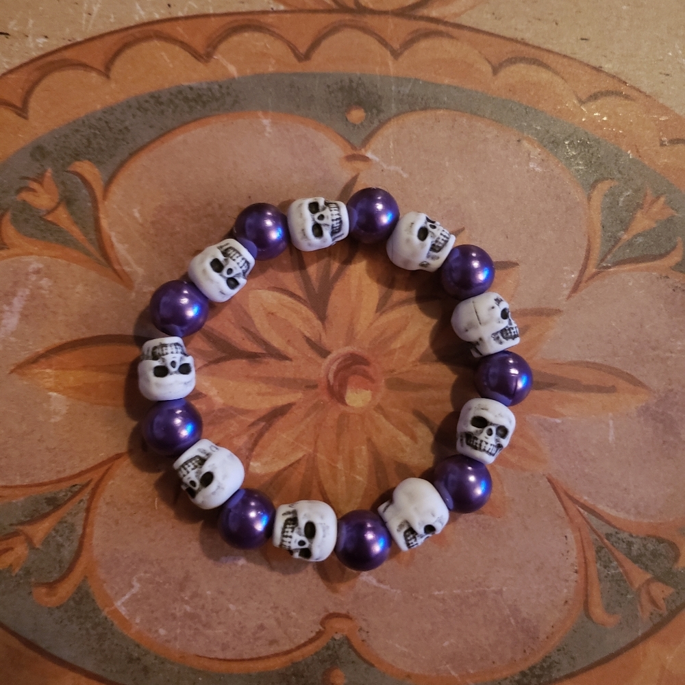 Bracelets - Picture 16 of 16